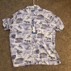Casual Caribbean Joe Men's White and Blue Graphic Shirt